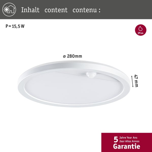 Runde LED Außenwandleuchte mit Bewegungsmelder montiert an einer Hauswand vor einer Meereslandschaft