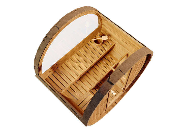 Innenansicht einer Fasssauna aus Holz mit zwei Liegebankebenen, Panoramafenster, Holzeimer und Schöpfkelle.