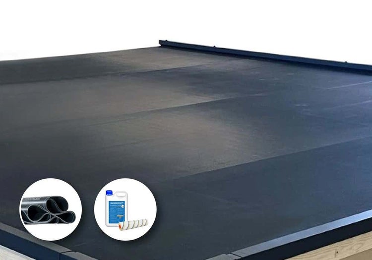 Schwarze Staubsaugerbürste aus Kunststoff mit Borsten für die Möbelreinigung.