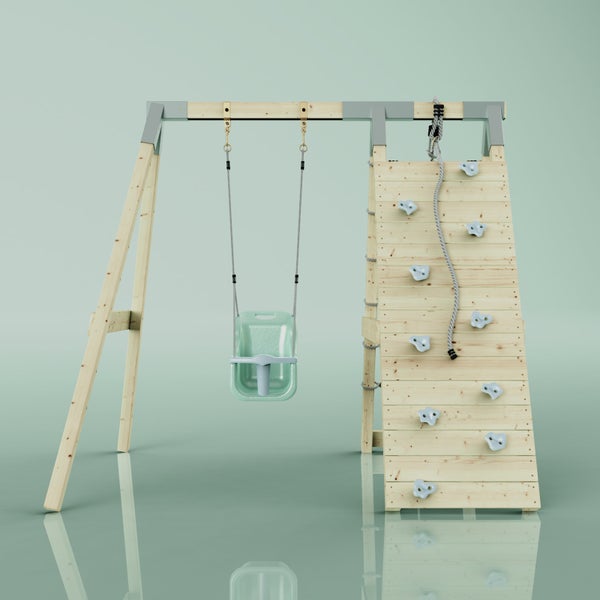 Klettergerüst aus Holz in A-Form mit Kletterwand, Strickleiter und einer Kleinkindschaukel.