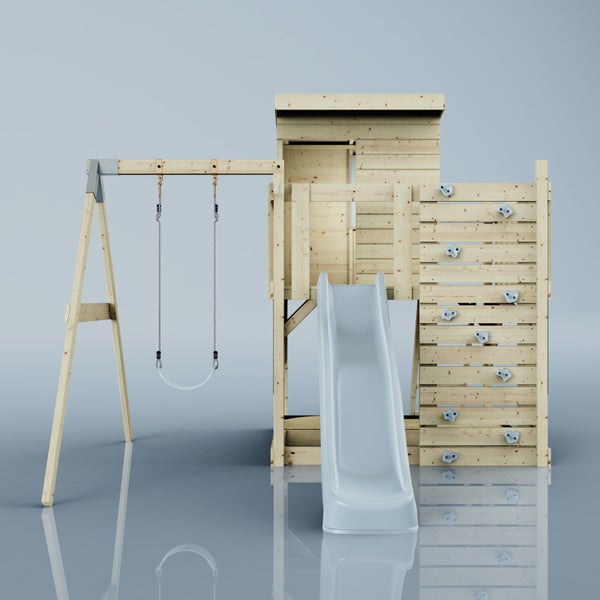 Spielturm aus Holz mit Spielhaus, Rutsche, Schaukel, Sandkasten und Leiter.