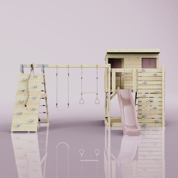 Spielturm aus Holz mit Rutsche, Schaukel, Turnringen, Kletterwand und Spielhaus.