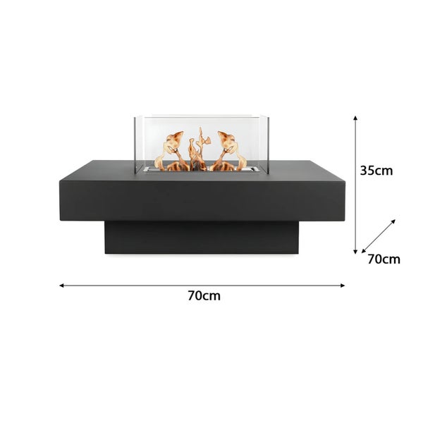 Quadratischer Ethanol Kamin als Tischmodell mit Glasaufsatz, Maße 70 mal 70 mal 35 Zentimeter.