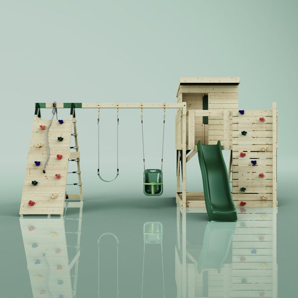 Spielturm aus Holz mit Rutsche, Sandkasten und Kletterleiter.